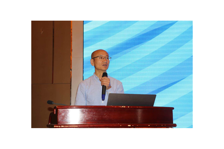 中集華駿半掛車燈塔工廠總經理洪光 中集華駿半掛車燈塔工廠總經理洪光